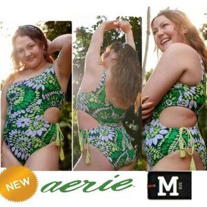 NWOT. Aerie cutout swimsuit, 1 piece bathing suit with tassel, Medium